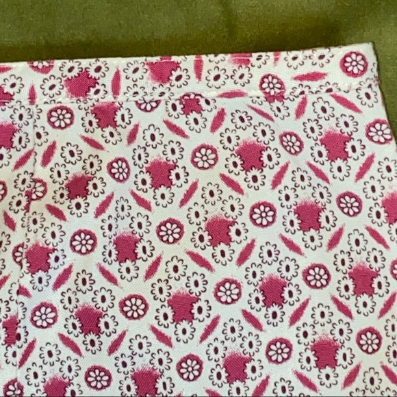 Vintage 90s skirt lightweight casual ruffled hem burgundy & crème color like new - Picture 3 of 7